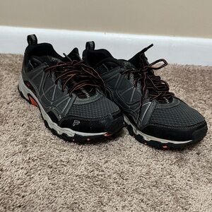 Fila Men's Black and Gray Athletic Shoes